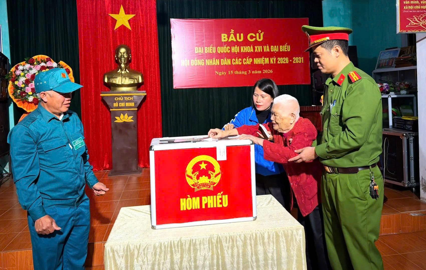 Đồng loạt khai mạc bầu cử đại biểu Quốc hội và đại biểu HĐND các cấp nhiệm kỳ 2026-2031 tại 22 khu vực bỏ phiếu