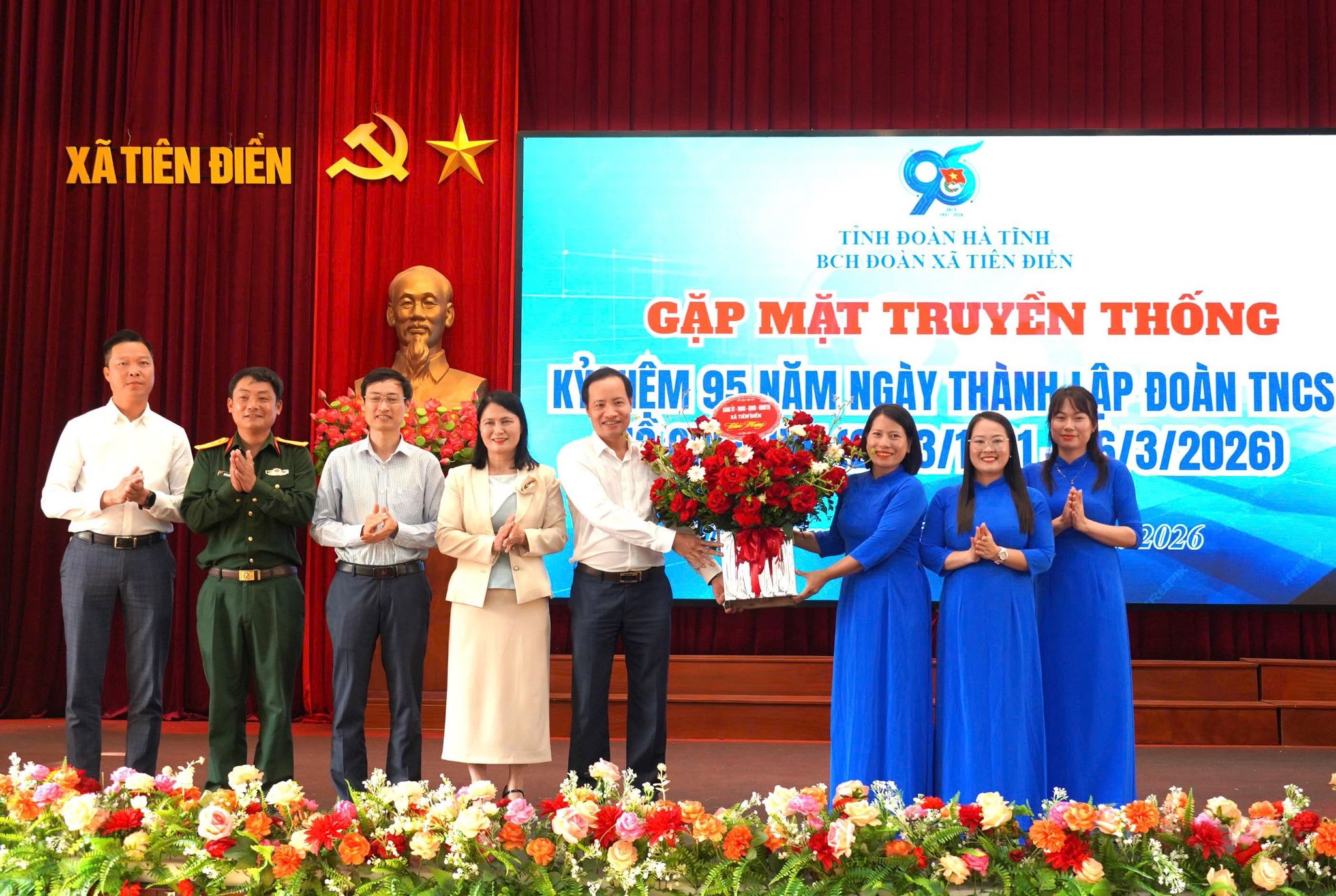 Gặp mặt truyền thống nhân nhân dịp kỷ niệm 95 năm Ngày thành lập Đoàn TNCS Hồ Chí Minh.