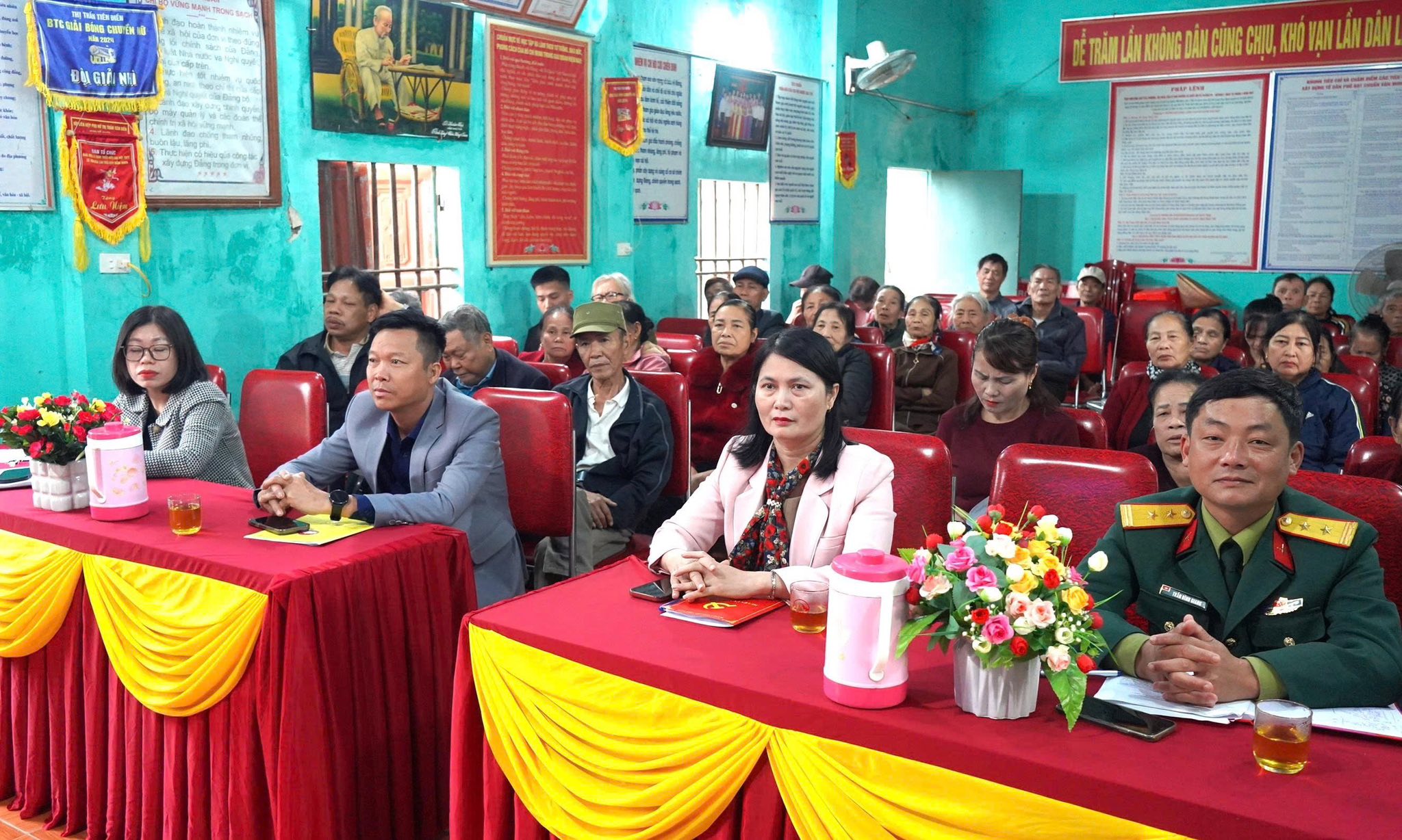 Tiếp xúc cử tri vận động bầu cử của người ứng cử đại biểu HĐND xã Tiên Điền nhiệm kỳ 2026 - 2031 tại đơn vị bầu cử số 01