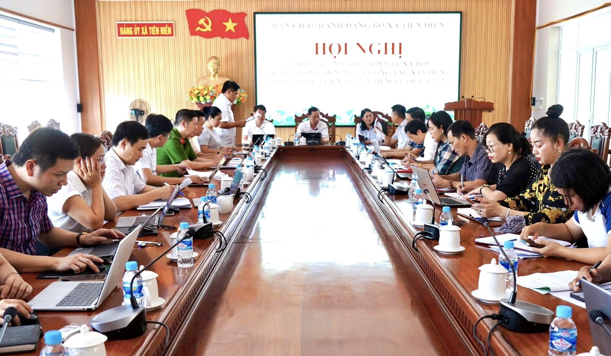 Hội nghị Ban chấp hành Đảng bộ xã Tiên Điền triển khai các nhiệm vụ trọng tâm trong quí II/2026