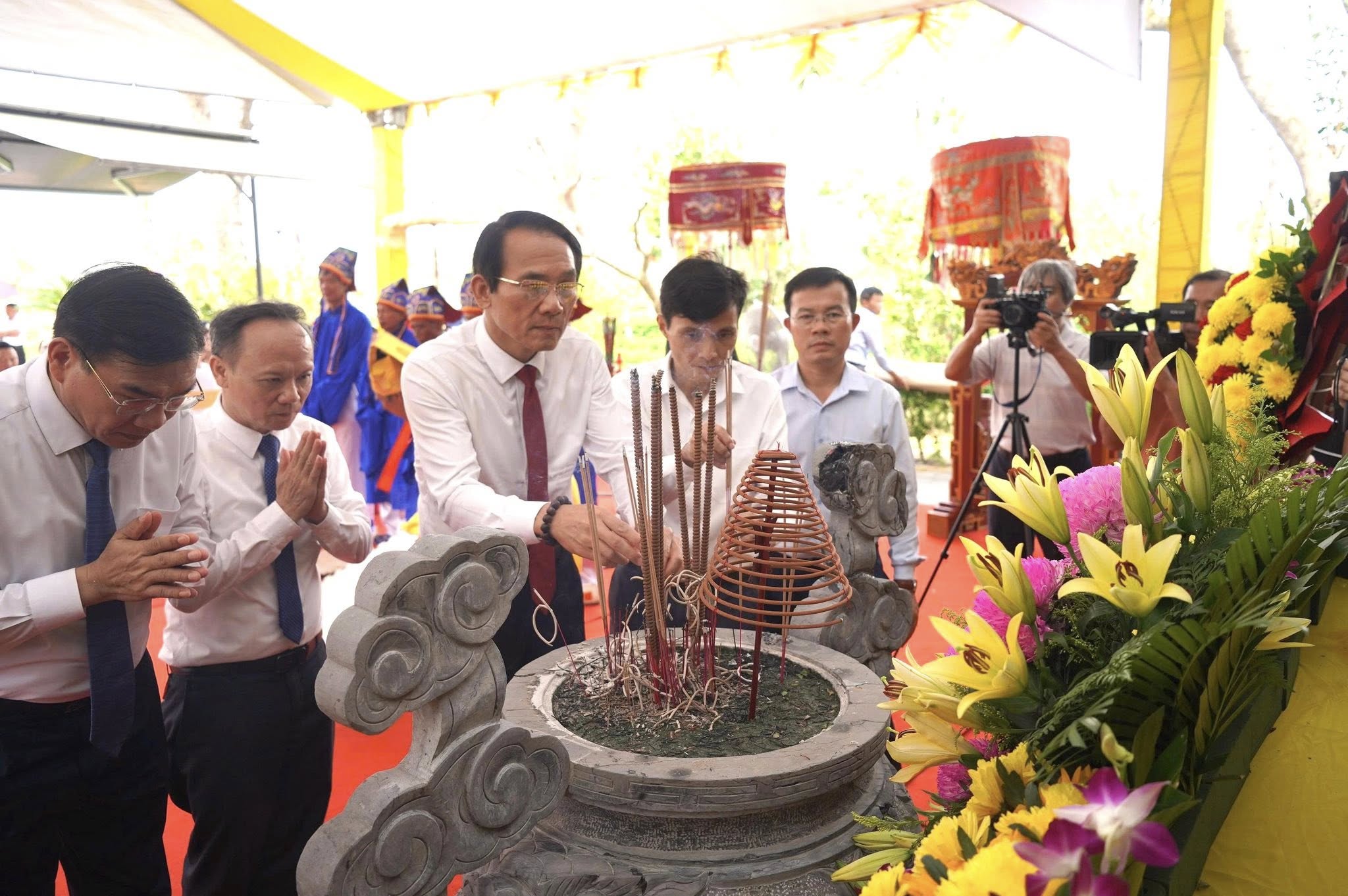 Tổ chức lễ giỗ  205 năm  Đại thi hào Nguyễn Du (1820-2025)