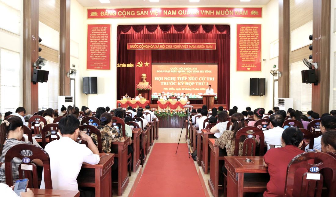 Đồng chí Bí thư Tỉnh ủy Nguyễn Duy Lâm đề nghị các cấp, các ngành và các xã tập trung xử lý kịp thời, dứt điểm các kiến nghị chính đáng của cử tri và Nhân dân.