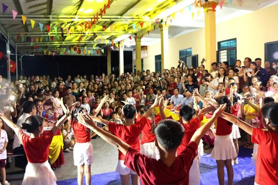 Tưng bừng Đêm hội Trăng rằm 2026 tại thôn Hồng Thuận
