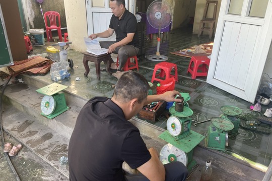 Xã Tiên Điền triển khai kiểm định cân miễn phí cho các cơ sở, hộ kinh doanh trên địa bàn