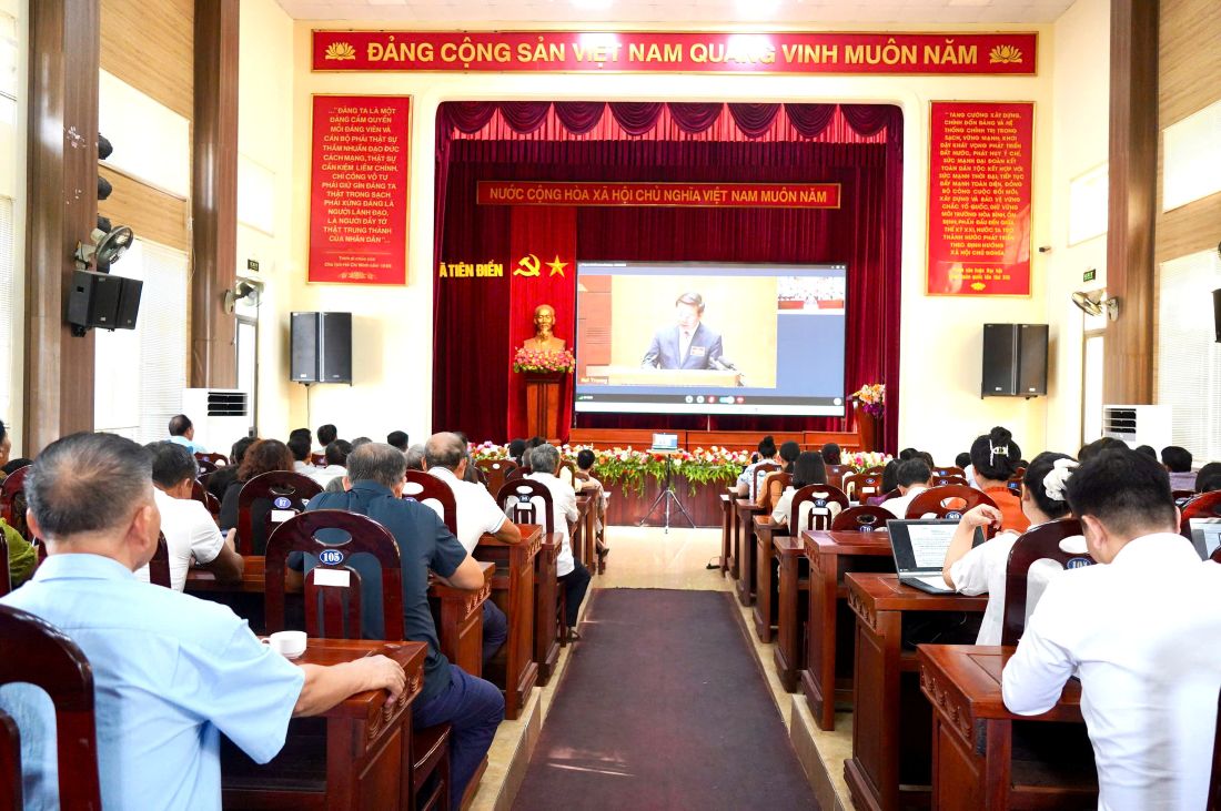 Xã Tiên Điền tham gia Hội nghị Toàn quốc nghiên cứu, học tập, quán triệt và triển khai thực hiện một số Nghị quyết, Chỉ thị của Bộ chính trị. 