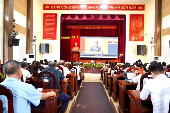 Xã Tiên Điền tham gia Hội nghị Toàn quốc nghiên cứu, học tập, quán triệt và triển khai thực hiện một số Nghị quyết, Chỉ thị của Bộ chính trị.  
