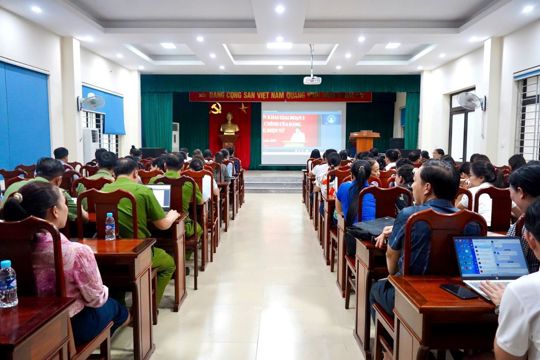 Tập huấn triển khai 4 thủ tục hành chính của Đảng trên môi trường điện tử