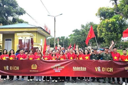 Tiên Điền hưởng ứng chương trình đi bộ “Cùng Việt Nam tiến bước”    