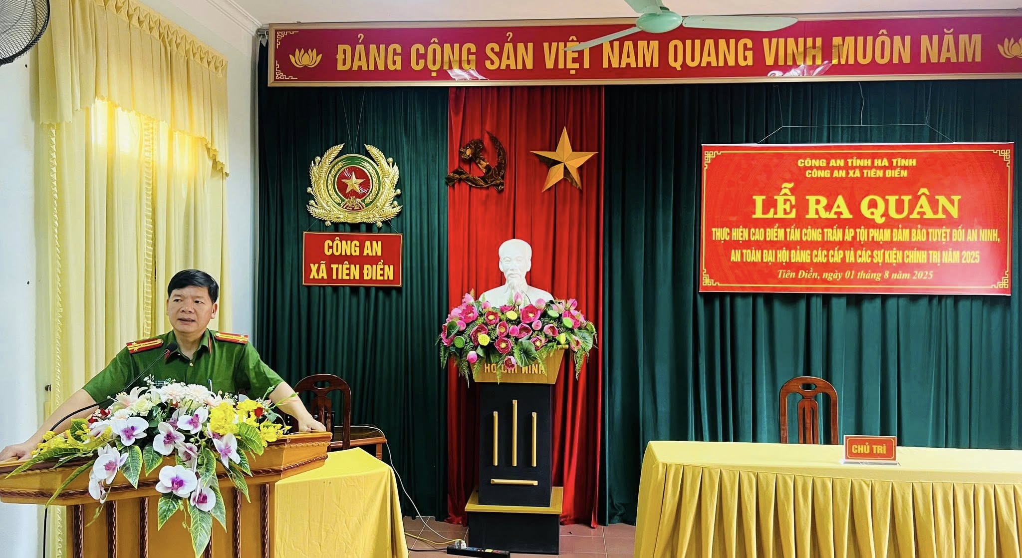 Công an Tiên Điền ra quân cao điểm tấn công trấn áp tội phạm. 