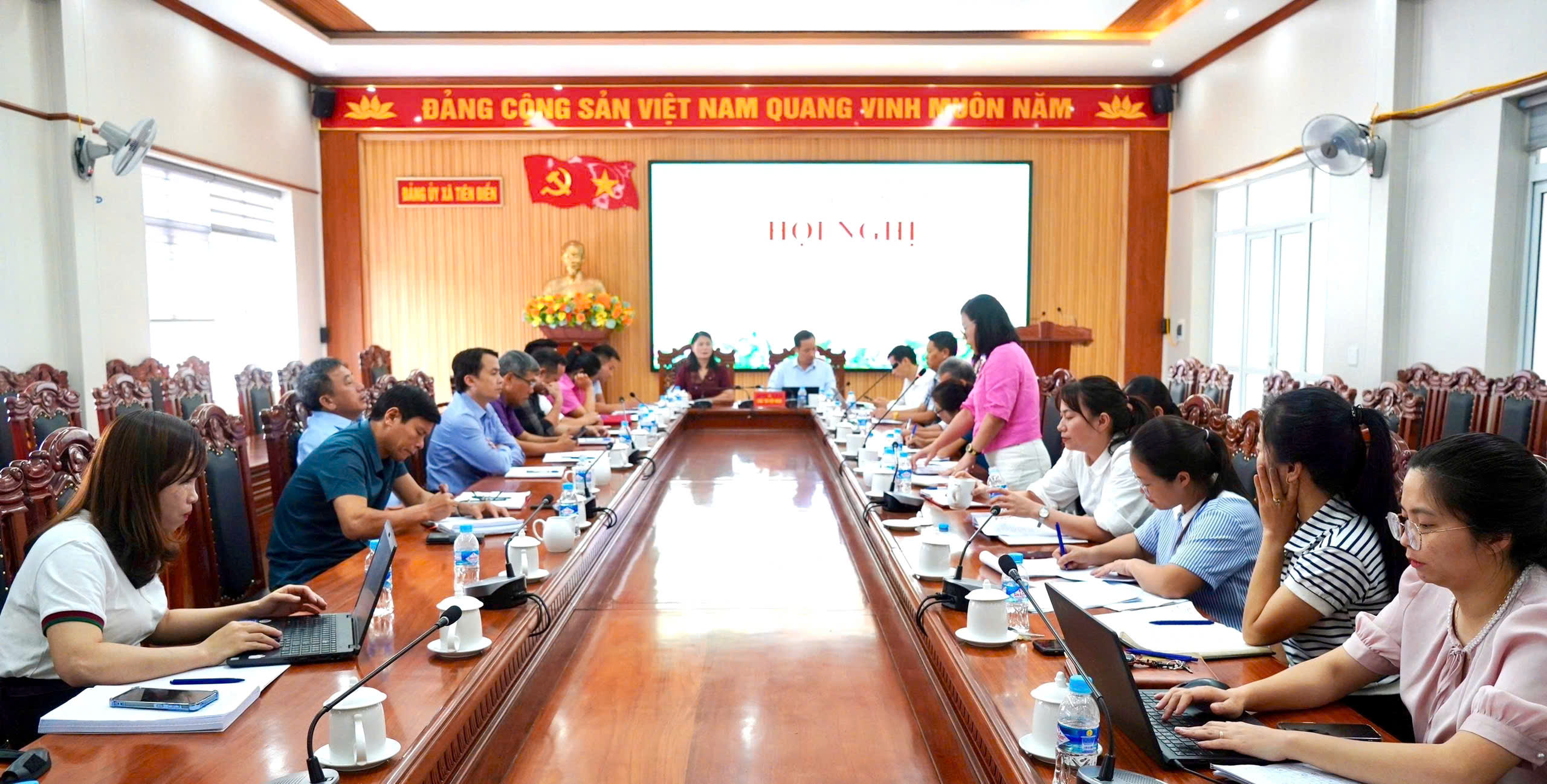 Thường trực đảng ủy xã Tiên Điền giao ban với MTTQ và các tổ chức chính trị - xã hội, triển khai nhiệm vụ quý II - 2026