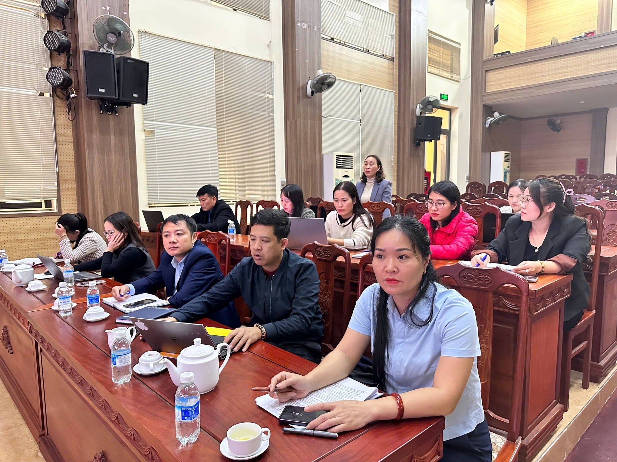  Tổ chức hội nghị triển khai các giải pháp đôn đốc công tác thu BHXH tự nguyện, BHYT tháng 12 năm 2025 