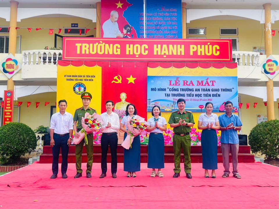 RA MẮT MÔ HÌNH " CỔNG TRƯỜNG AN TOÀN GIAO THÔNG" TẠI TRƯỜNG TIỂU HỌC TIÊN ĐIỀN 🏫🏫🏫